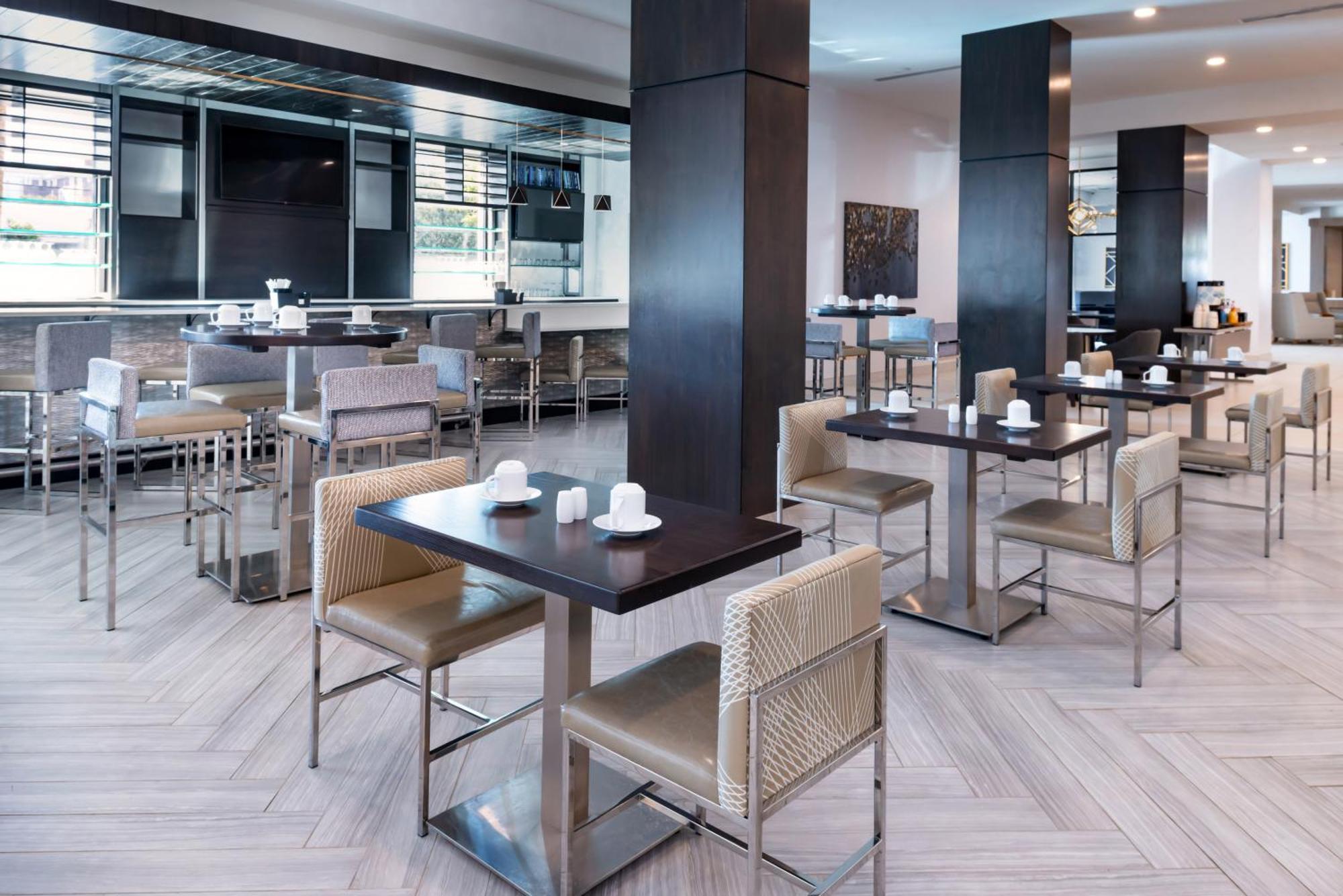 Home2 Suites By Hilton Columbia Downtown Экстерьер фото